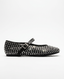 Flat shoe