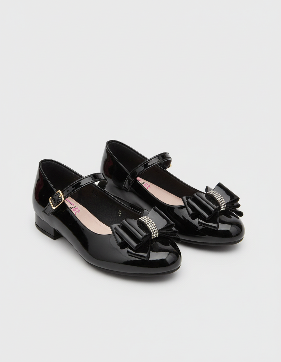 Girls Shoes Secondary image
