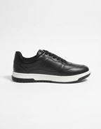Trainer