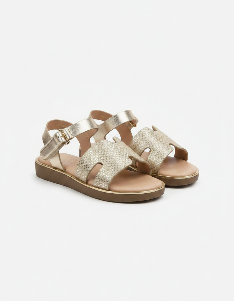 sandal Secondary image