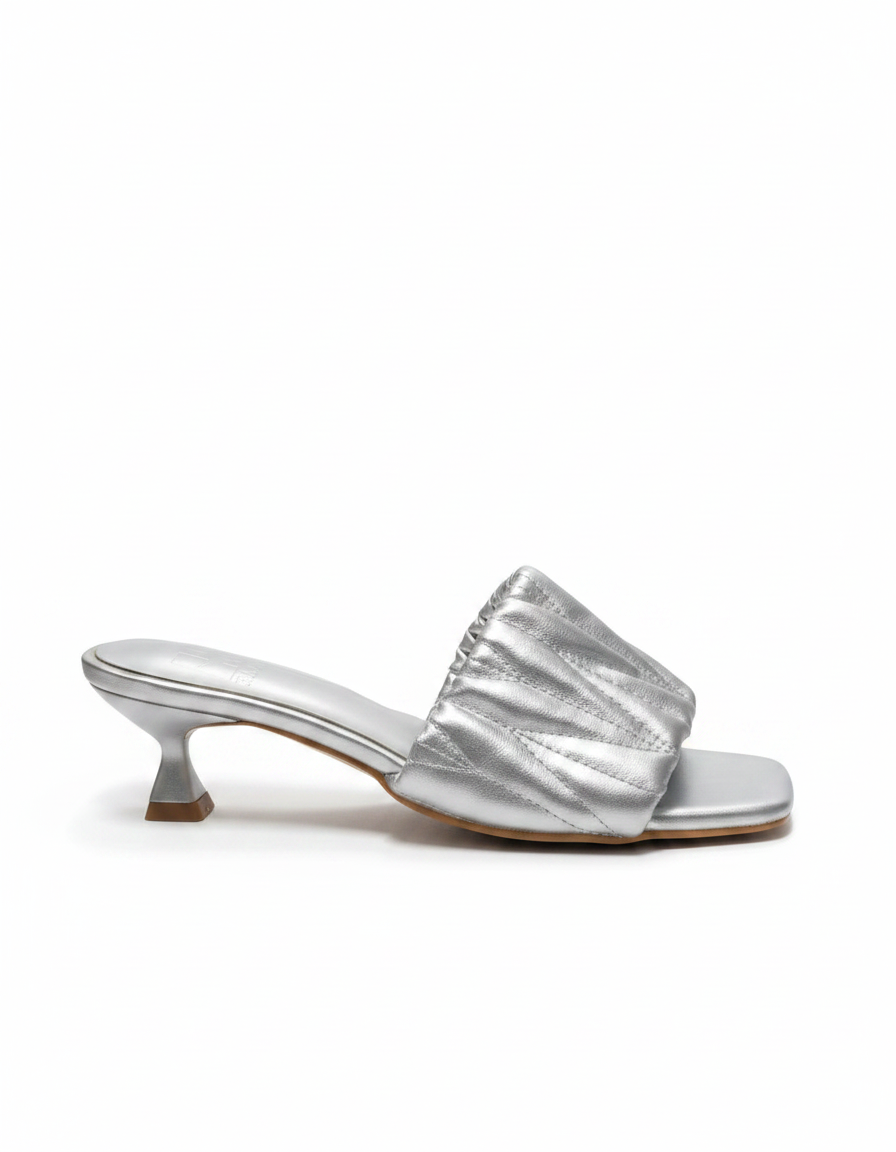 Kitten Heel