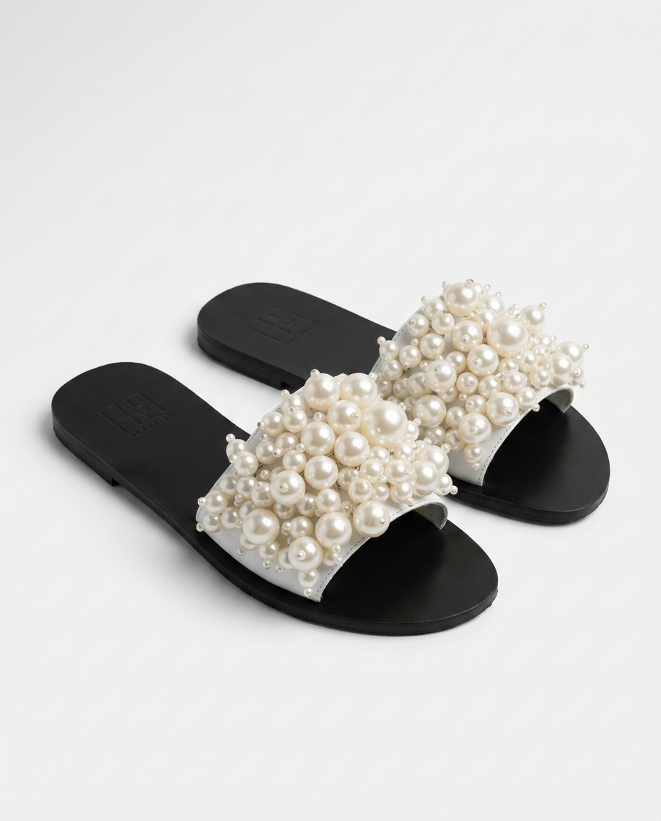 Flat Sandal with Pearl