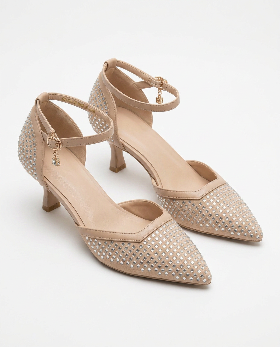 Kitten heels