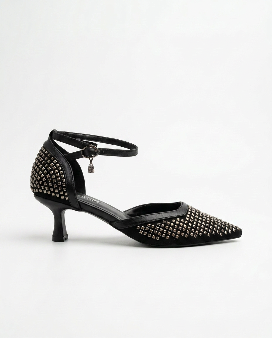 Kitten heels