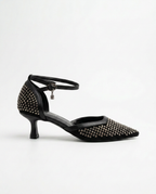 Kitten heels