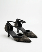 Kitten heels