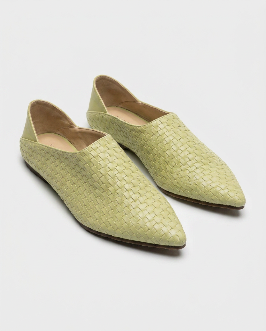 Flat Shoe
