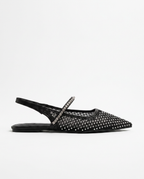 Flat shoe