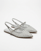 Flat shoe