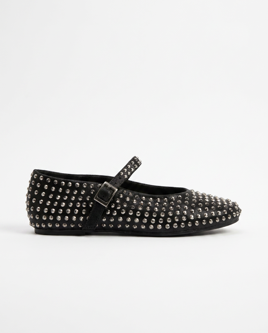 Flat shoe