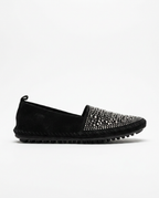Flat shoe