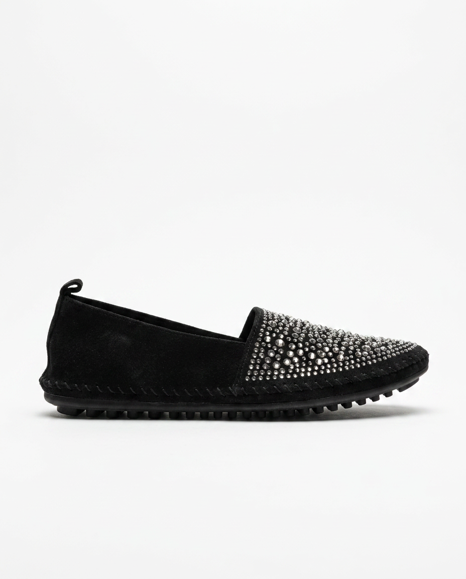Flat shoe