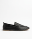 Flat shoe