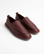 Flat shoe
