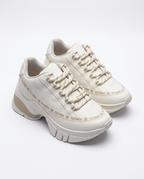 Trainer
