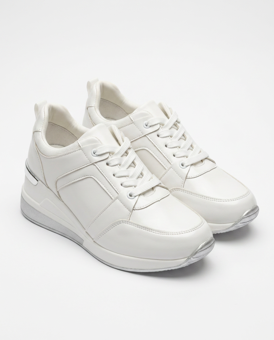 Trainer Secondary image