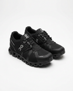 Trainer
