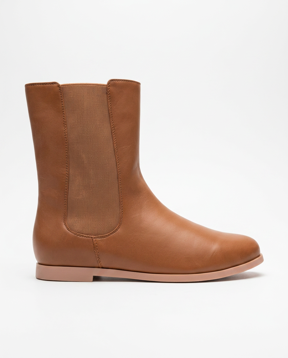 Flat Boot