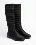 Flat high boot