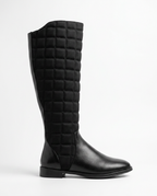 Flat high boot
